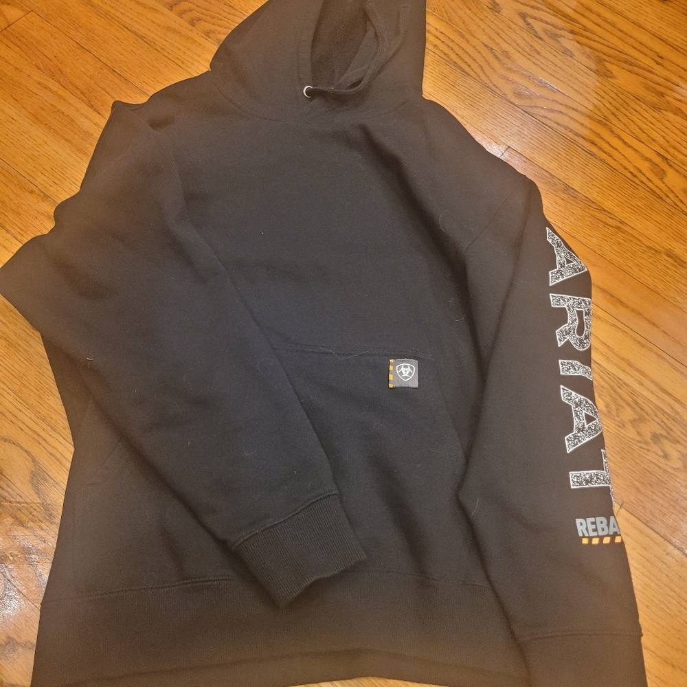 Ariat hoodie (medium)